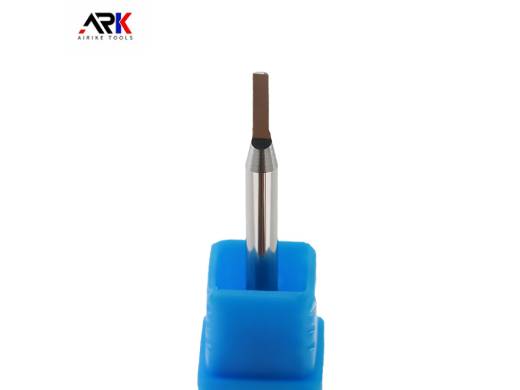 ज़ोंग्येडा समझाते हैं - लकड़ी के काम में इस्तेमाल होने वाले मिलिंग कटर के लिए दक्षिणावर्त या वामावर्त घुमाव?