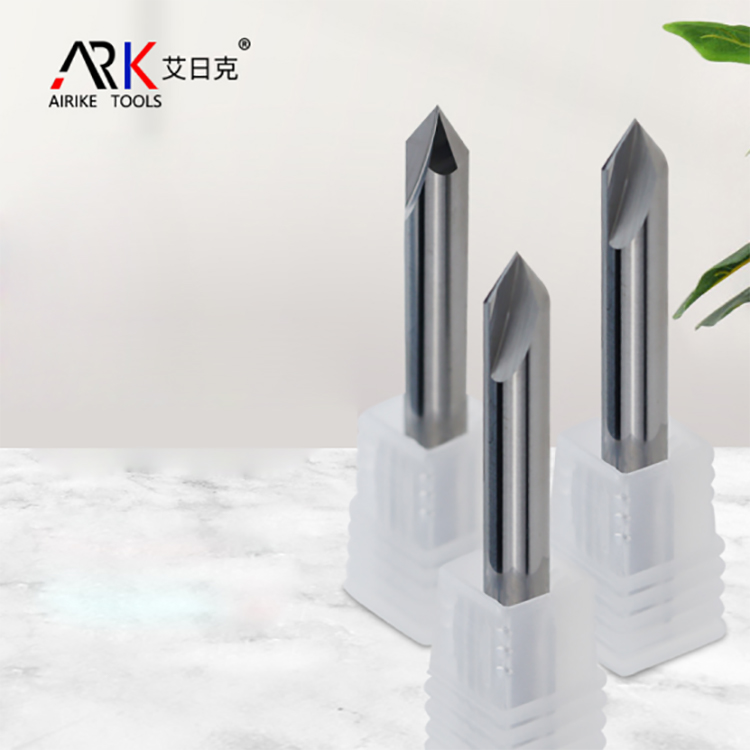 चैम्फरिंग कटर का ग्राइंडिंग कोण क्या है?