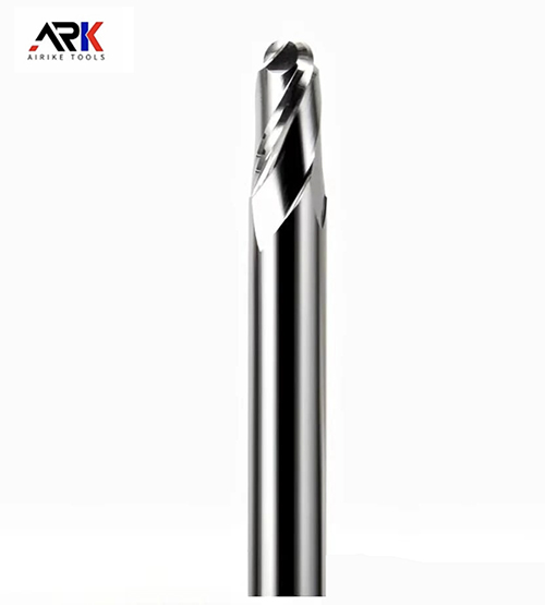 वेल्डेड मिलिंग कटर के लिए घूर्णन गति का चयन कैसे करें? फ़ैक्टरी की व्याख्या