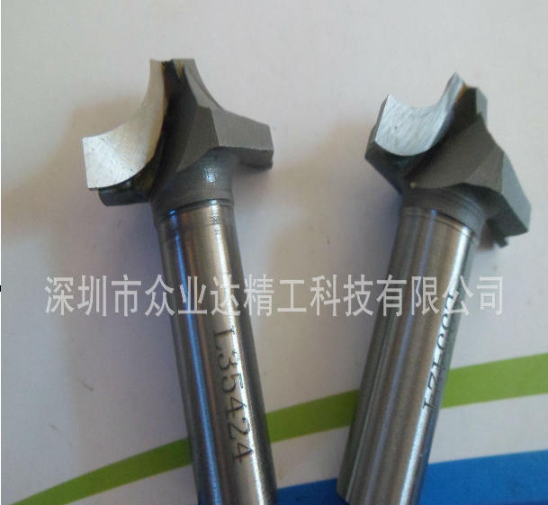 वेल्डिंग मिलिंग कटर की घूर्णन गति और फीड दर क्या होती है?